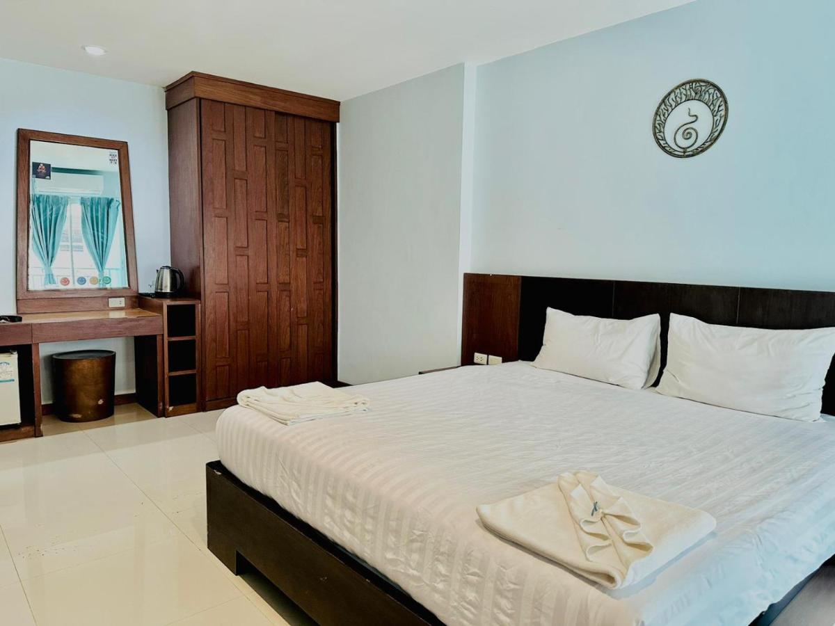 Cokoon Deva Patong Hotel Esterno foto