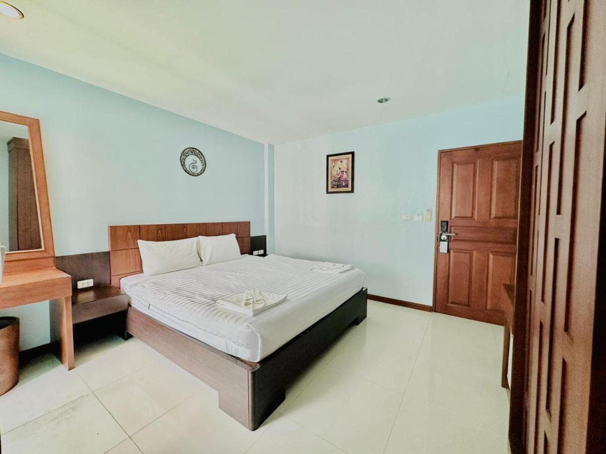Cokoon Deva Patong Hotel Esterno foto