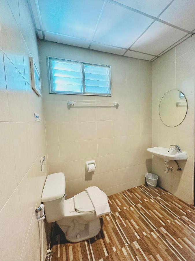 Cokoon Deva Patong Hotel Esterno foto