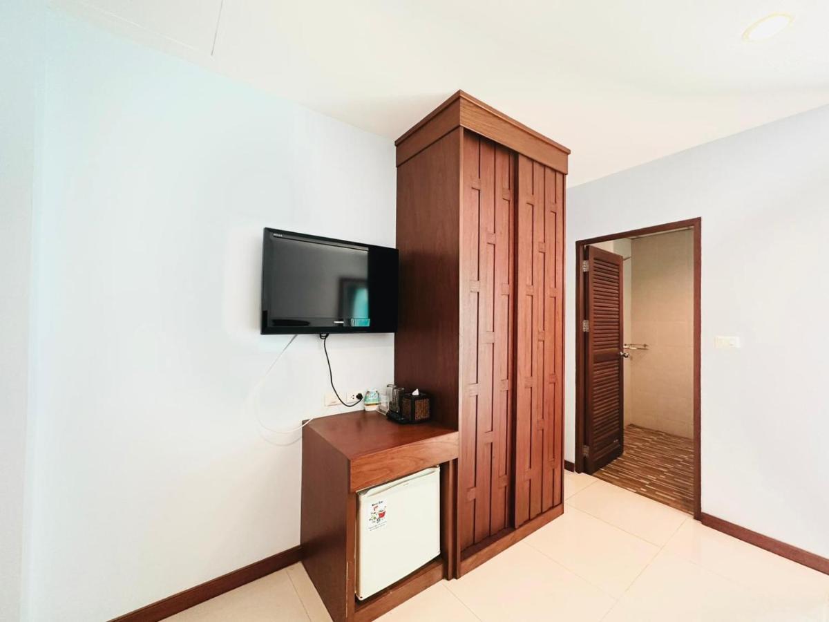 Cokoon Deva Patong Hotel Esterno foto