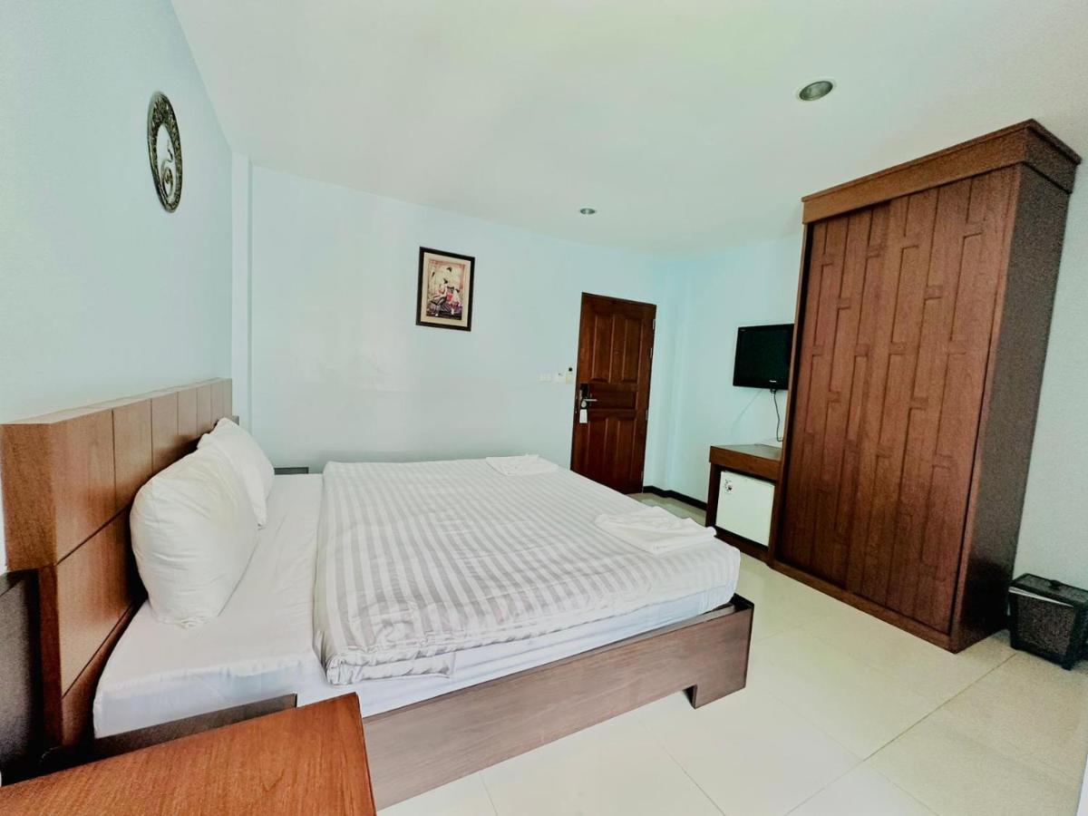Cokoon Deva Patong Hotel Esterno foto